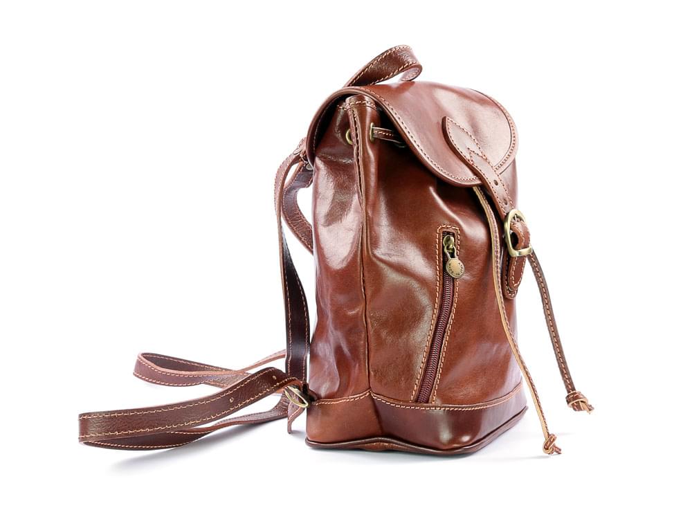 Trecchina - Our best selling leather backpack - side view